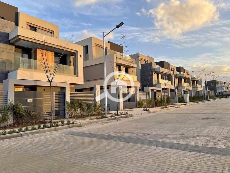 11 571121662_1111868510716903_3995958575420677274_n. jpg