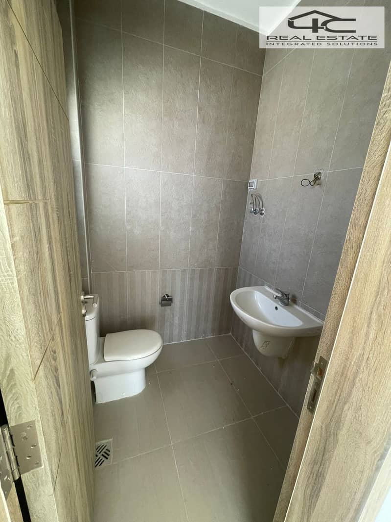 13 WhatsApp Image 2025-11-02 at 4.26. 26 PM. jpeg