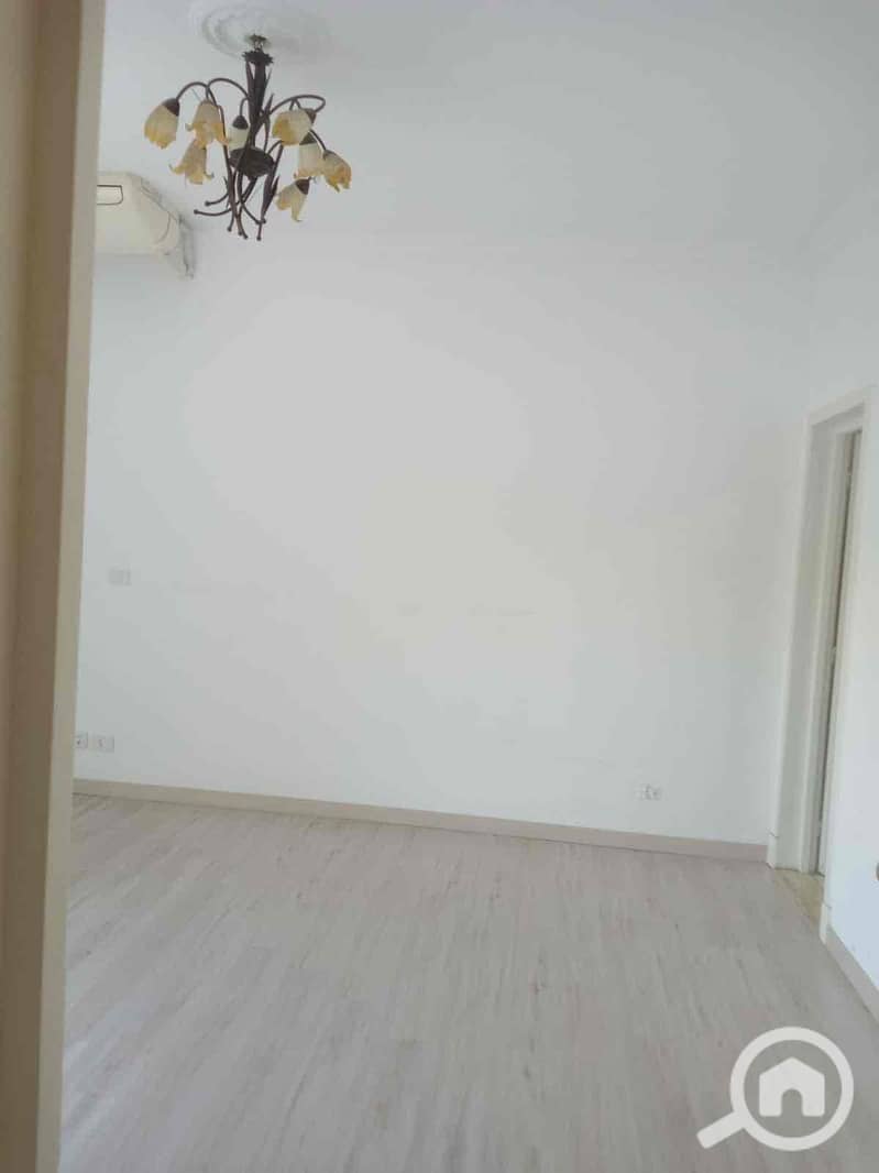 5 cdc412e3-ec82-438c-b16e-d8d9b12940d0. jpg