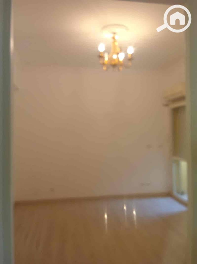 6 8a6d1f5f-a2e7-45a4-b471-8fbd370aac4b. jpg