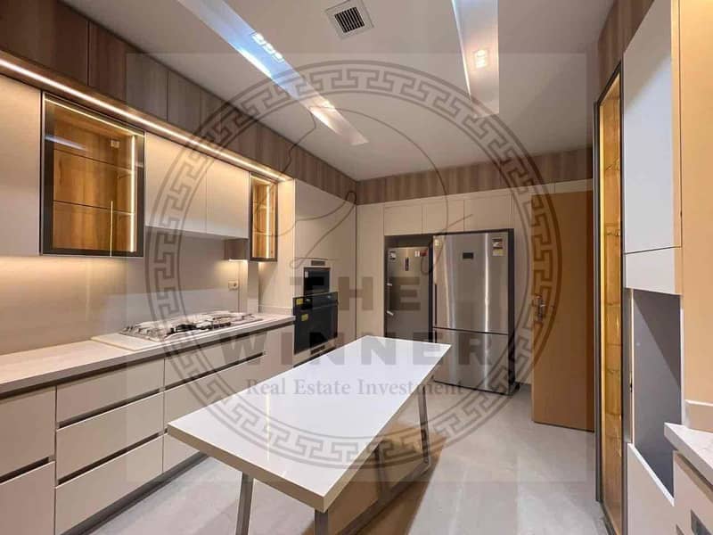 13 f1791d81-377b-4ebe-87bd-8b9d755f1125. jpg