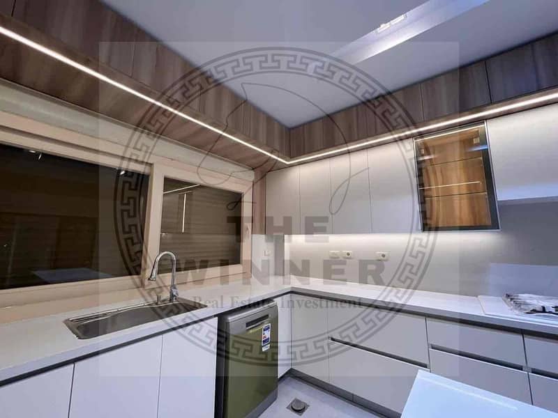 14 ae62738f-e8b6-461a-9a06-b0b907abd7ac. jpg