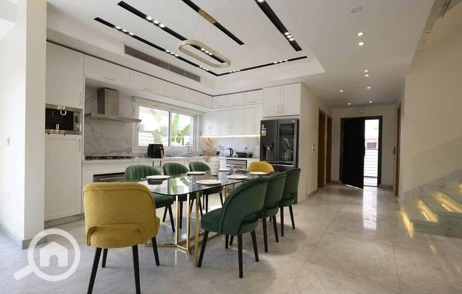 4 572030415_1846019812658041_4822742237677095196_n. jpg