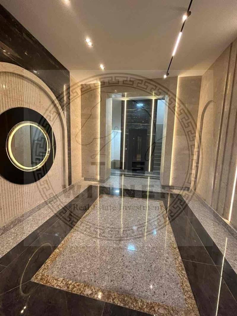 4 43c2ec8f-b443-4f34-b5f2-a548ba16c2bc. jpg