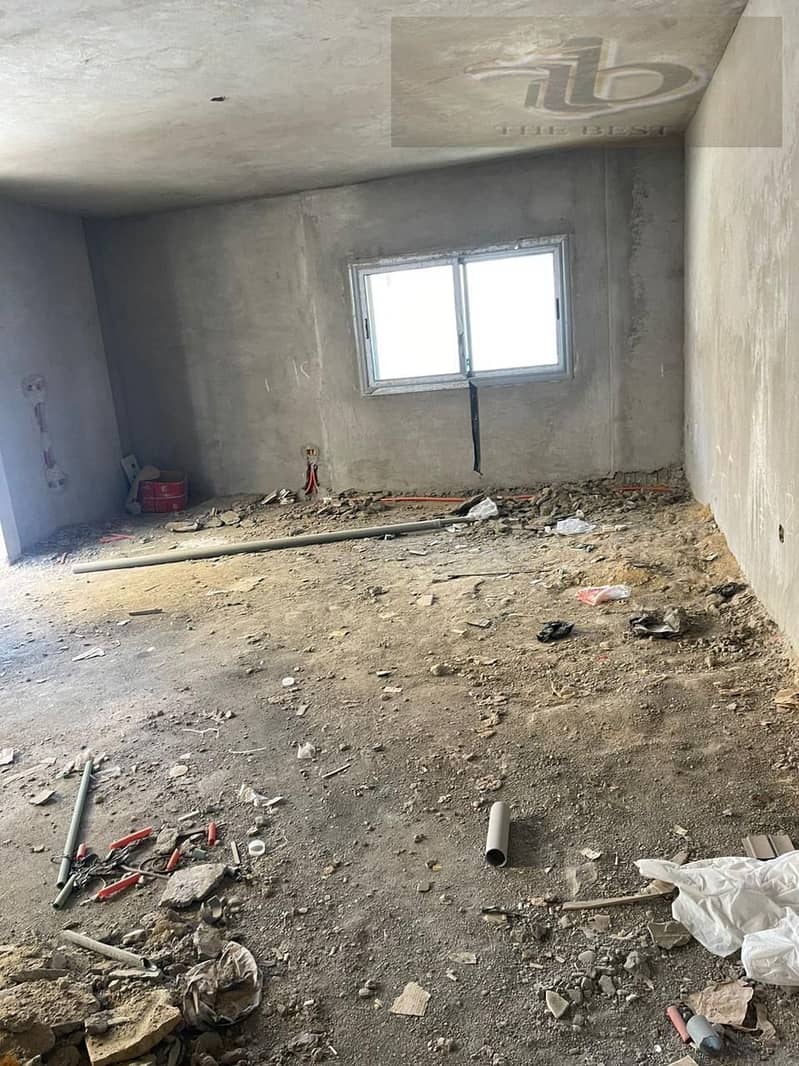 2 c1fccdb2-55a4-43ab-87d9-4fd4cb625b4c. jpeg