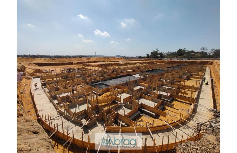 2 e04771ba-e548-4896-b6ab-14e7d6db10be. jpg