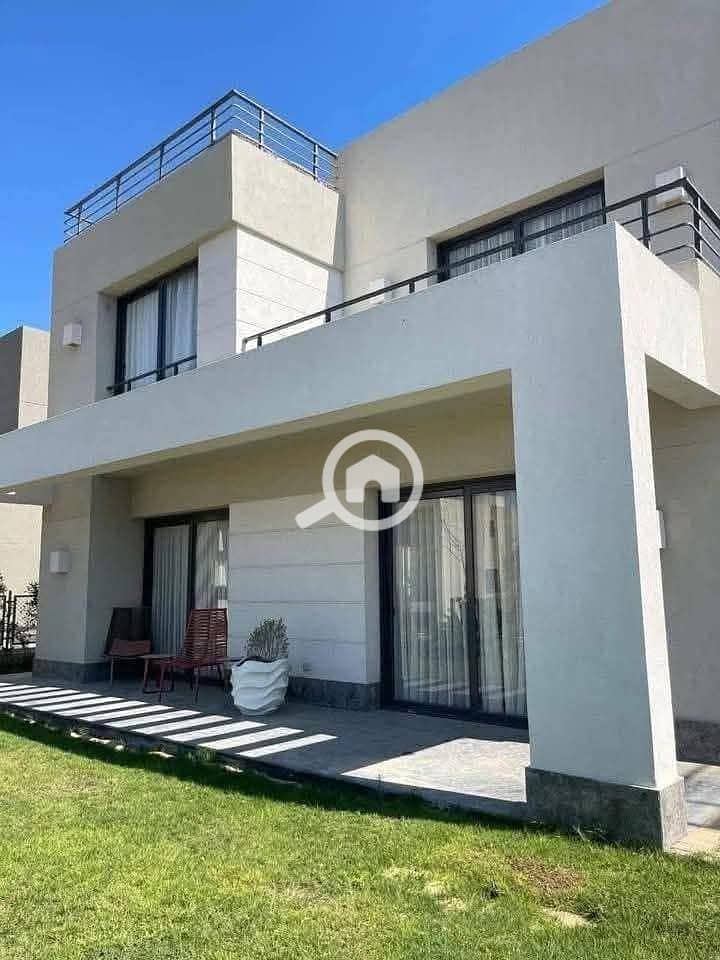 2 FB_IMG_1762098346648. jpg