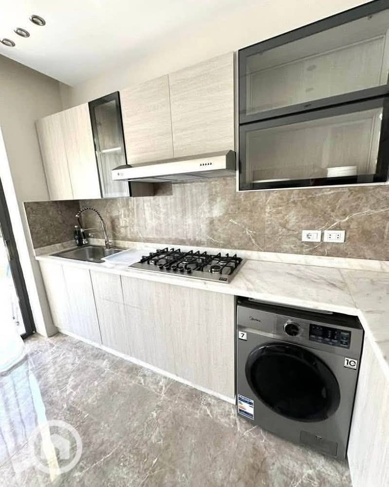 4 FB_IMG_1762098401447. jpg