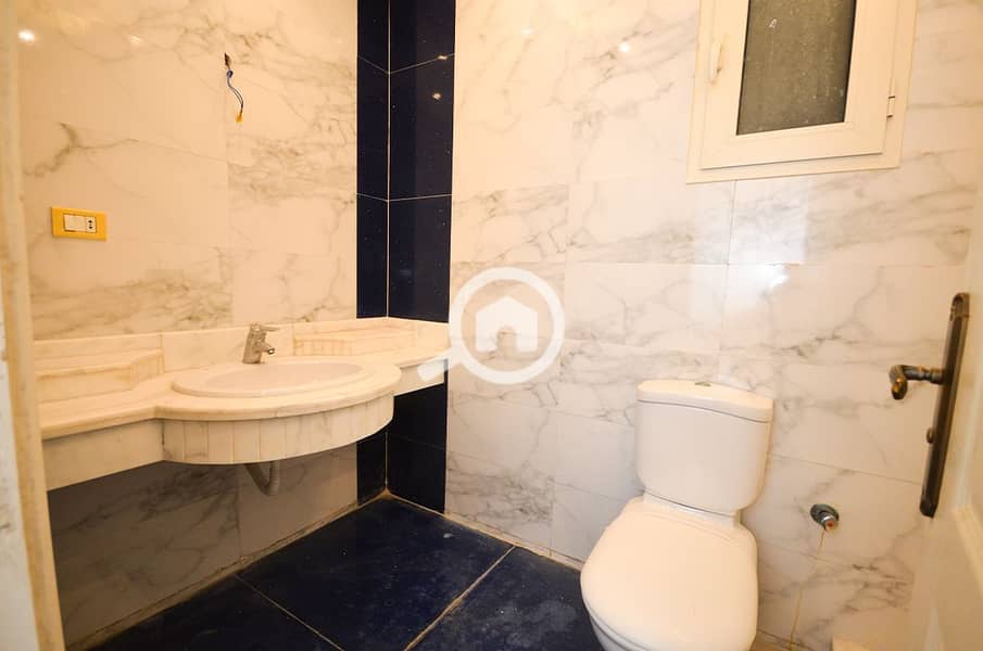 22 DSC_0063 (2). jpg