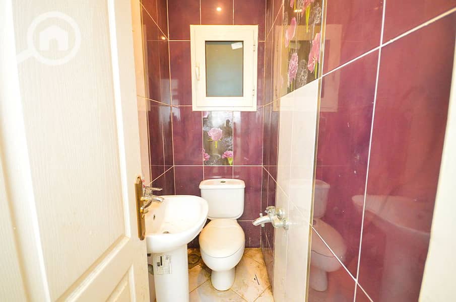 24 DSC_0055 (2). jpg