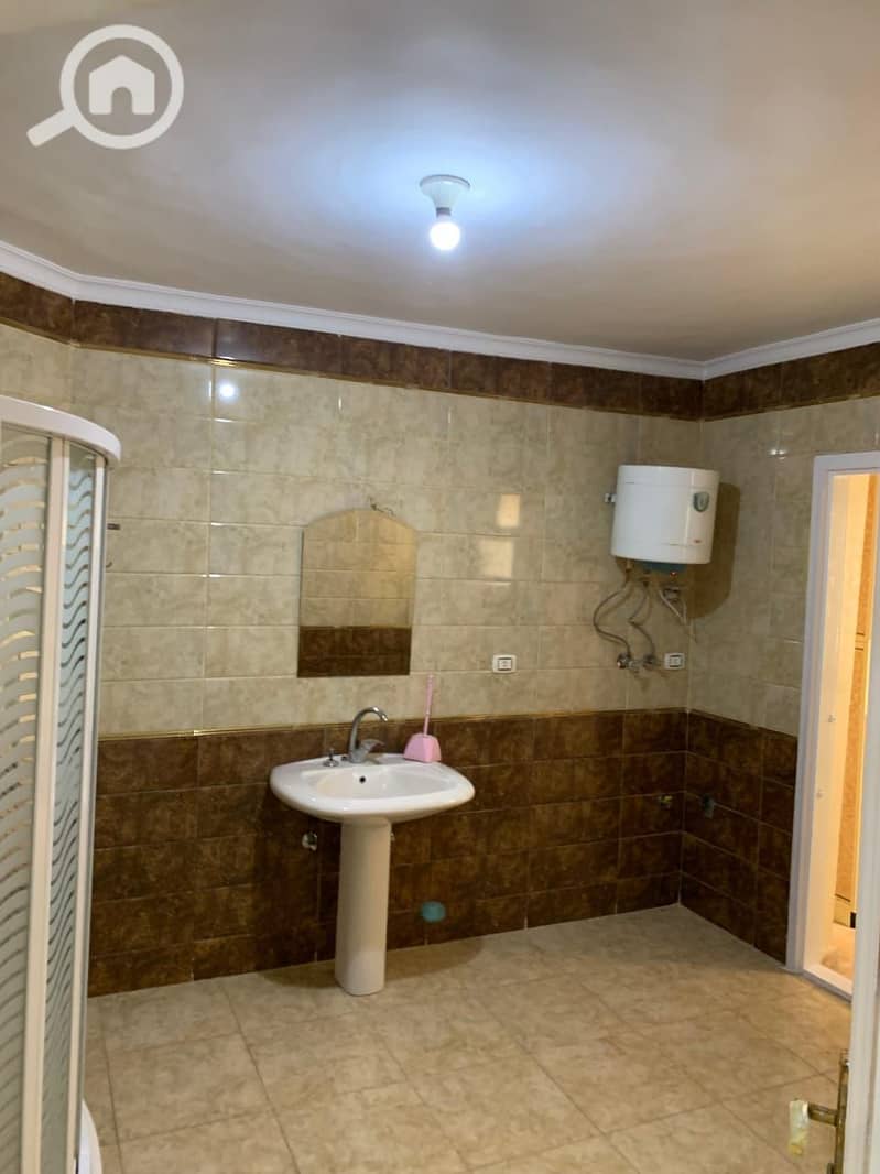 8 157213ec-448a-487c-8965-de2dd6c38cb0. jpeg