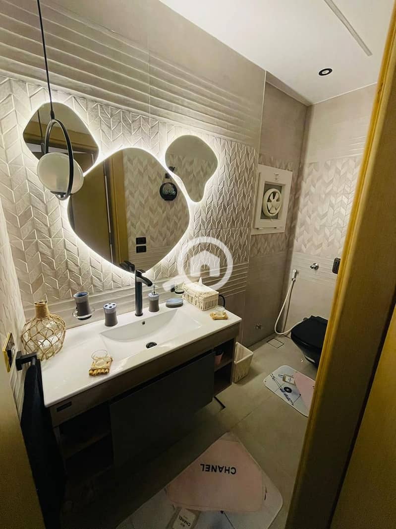 4 WhatsApp Image 2025-11-02 at 6.06. 05 PM. jpeg