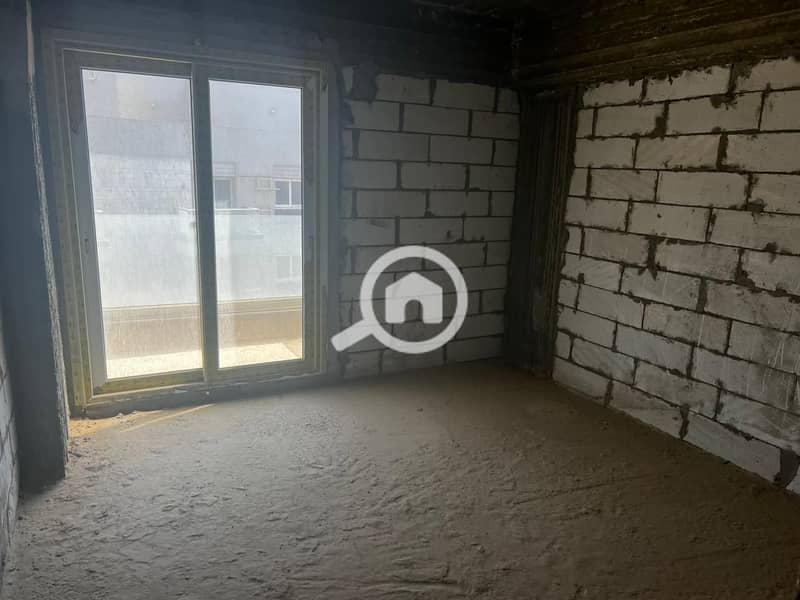 3 WhatsApp Image 2025-10-25 at 2.10. 45 PM. jpeg