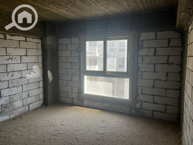 5 WhatsApp Image 2025-10-25 at 2.10. 44 PM (1). jpeg