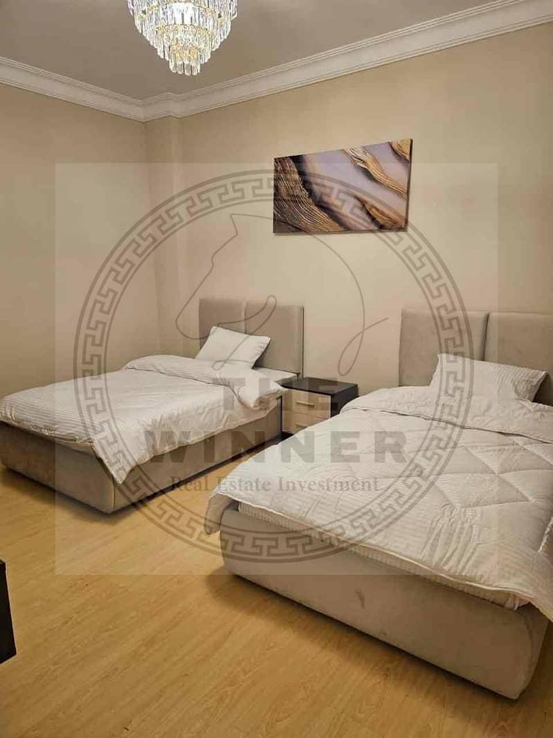 5 ed84a914-f481-4955-bbb0-e37c32e16447. jpg