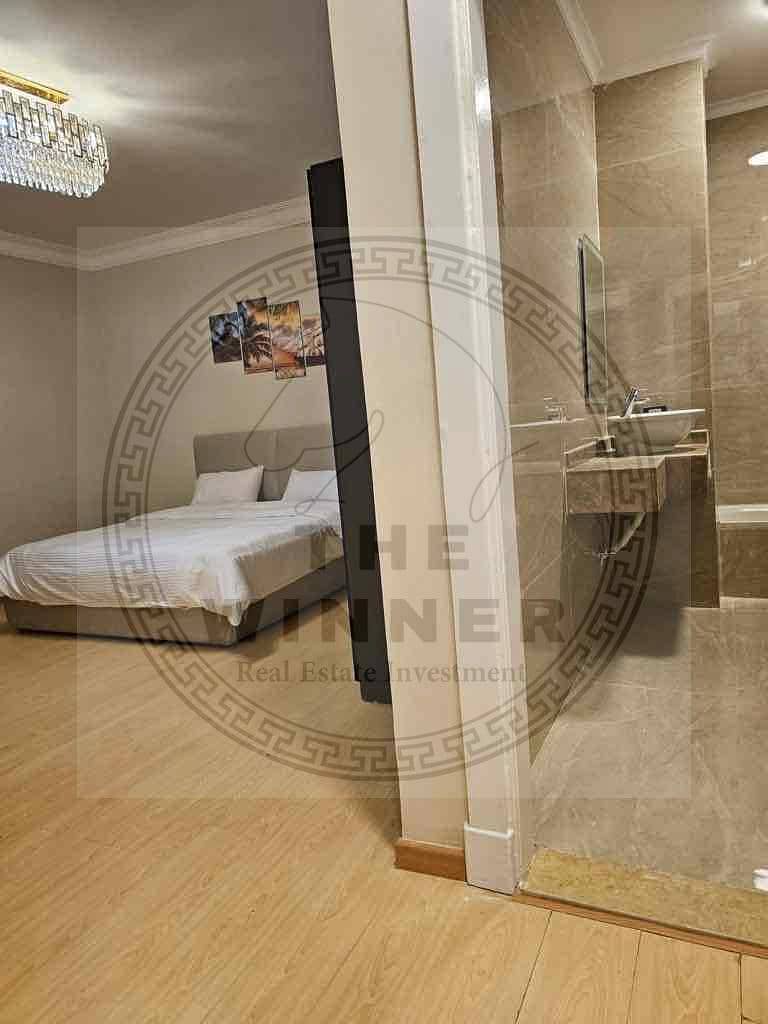 8 999f2356-a31d-4fba-b6f0-690010d3e6f5. jpg