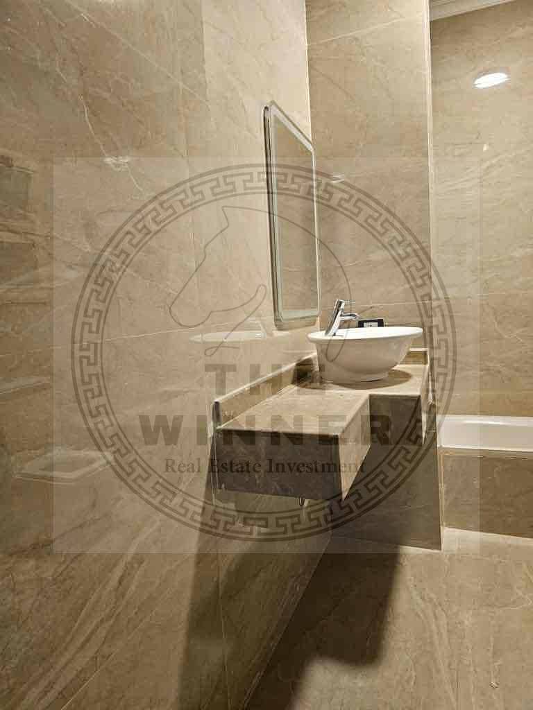 10 612f1d40-7c85-49cc-9522-e9fe97123258. jpg