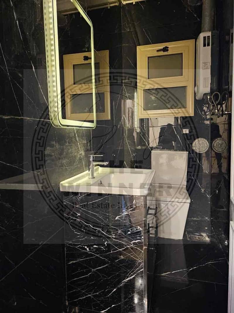 13 231d35fc-e833-47c4-b3e6-e727404360ea. jpg