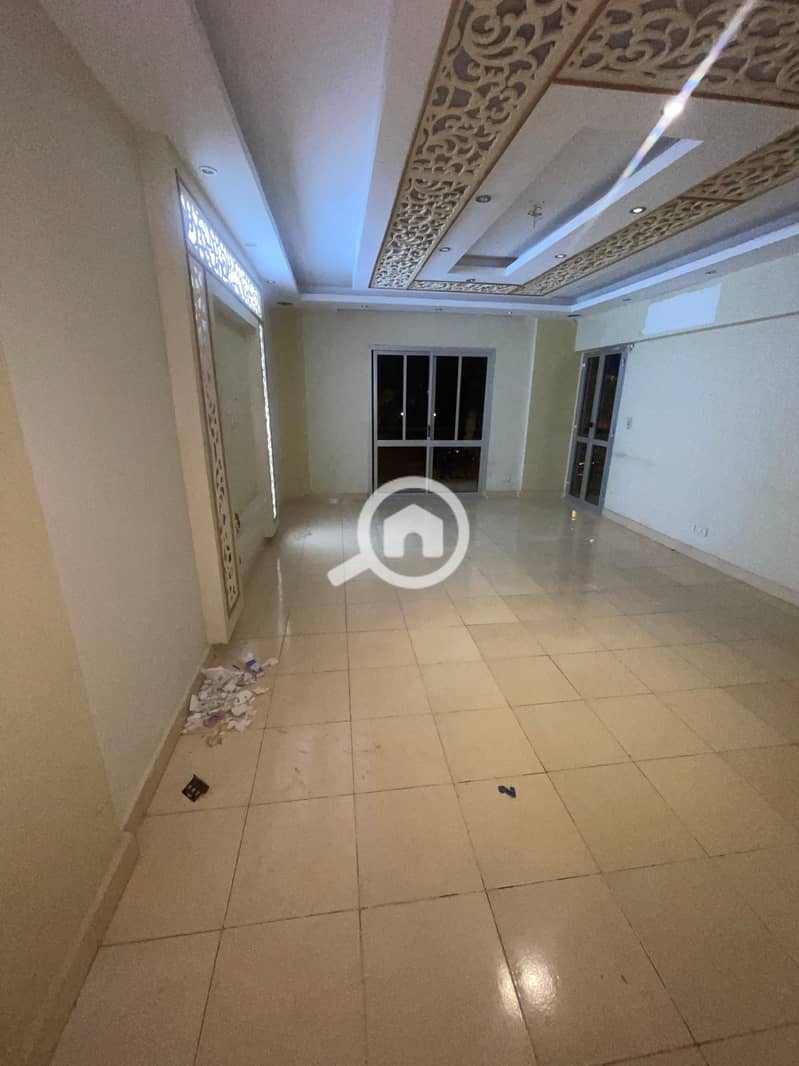 2 0e41d55f-1a1a-4f81-bd50-ccb0cfbcdfa2. jpeg