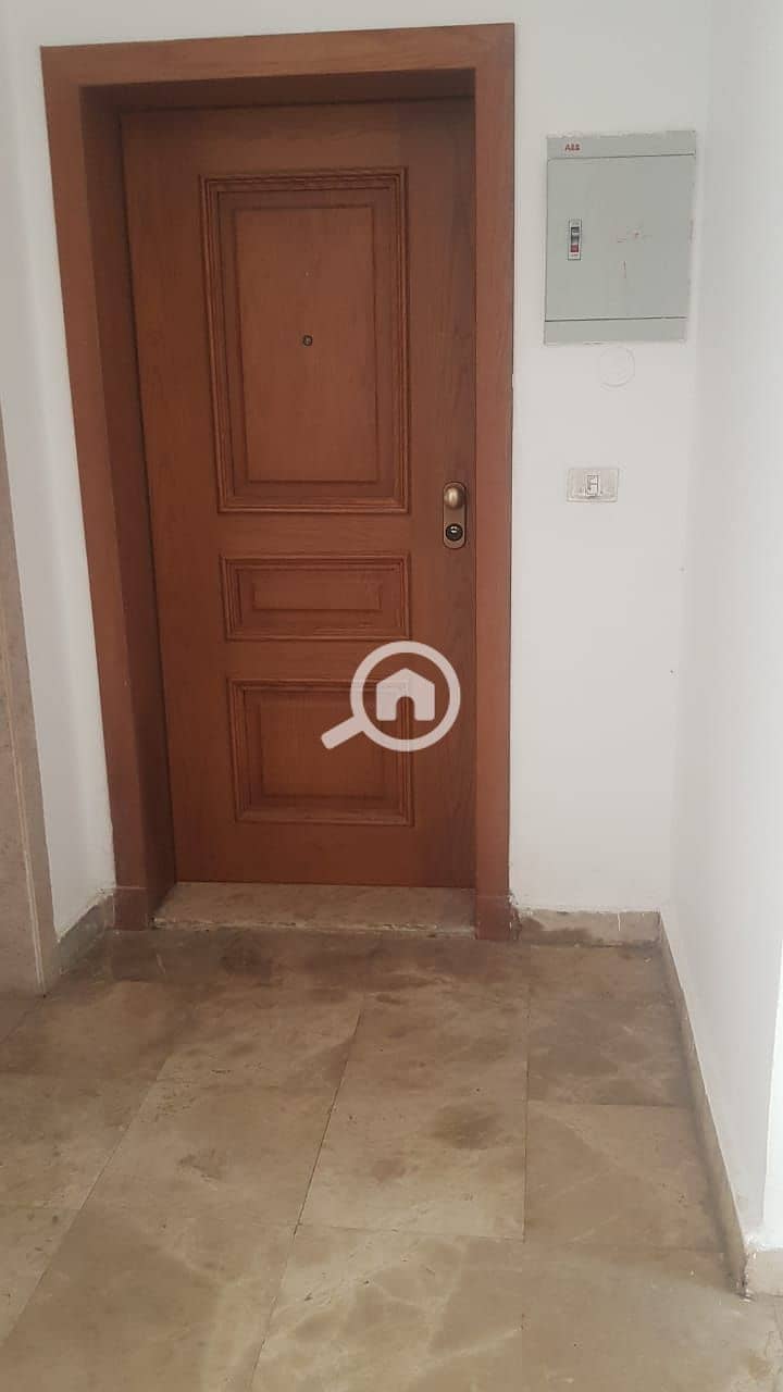 6 4226aeba-b646-49b0-8d5e-9e66b878f653. jpeg