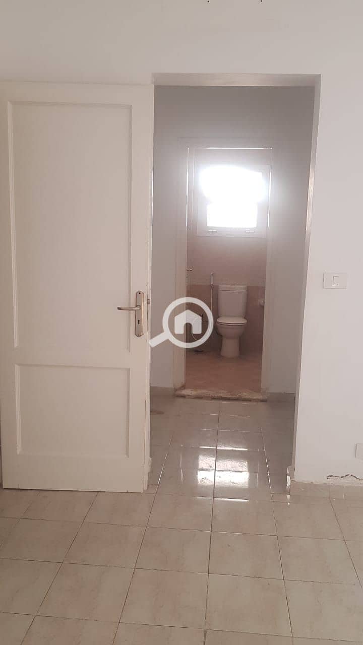 11 f7c5abb6-7675-4320-80e6-75157ada73e9. jpeg