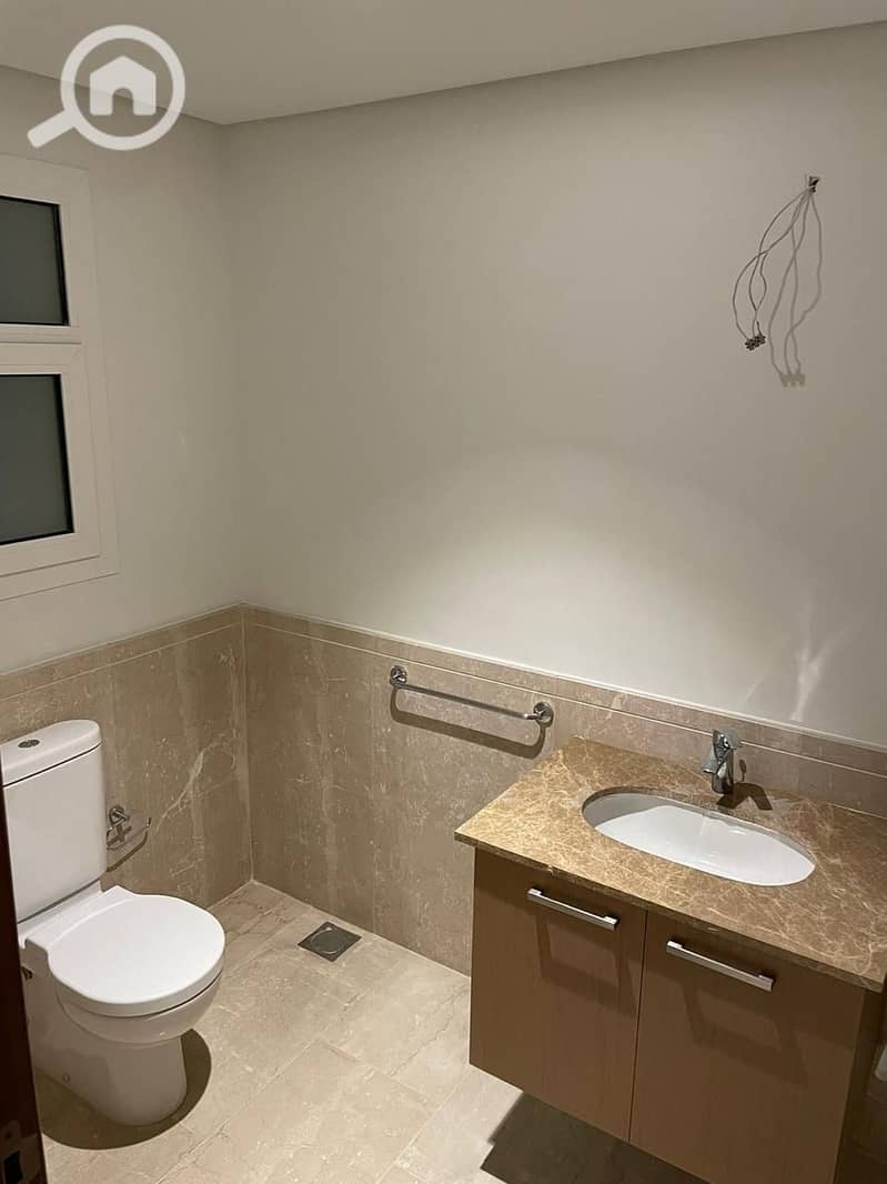 4 WhatsApp Image 2025-11-02 at 3.09. 18 PM (1). jpeg