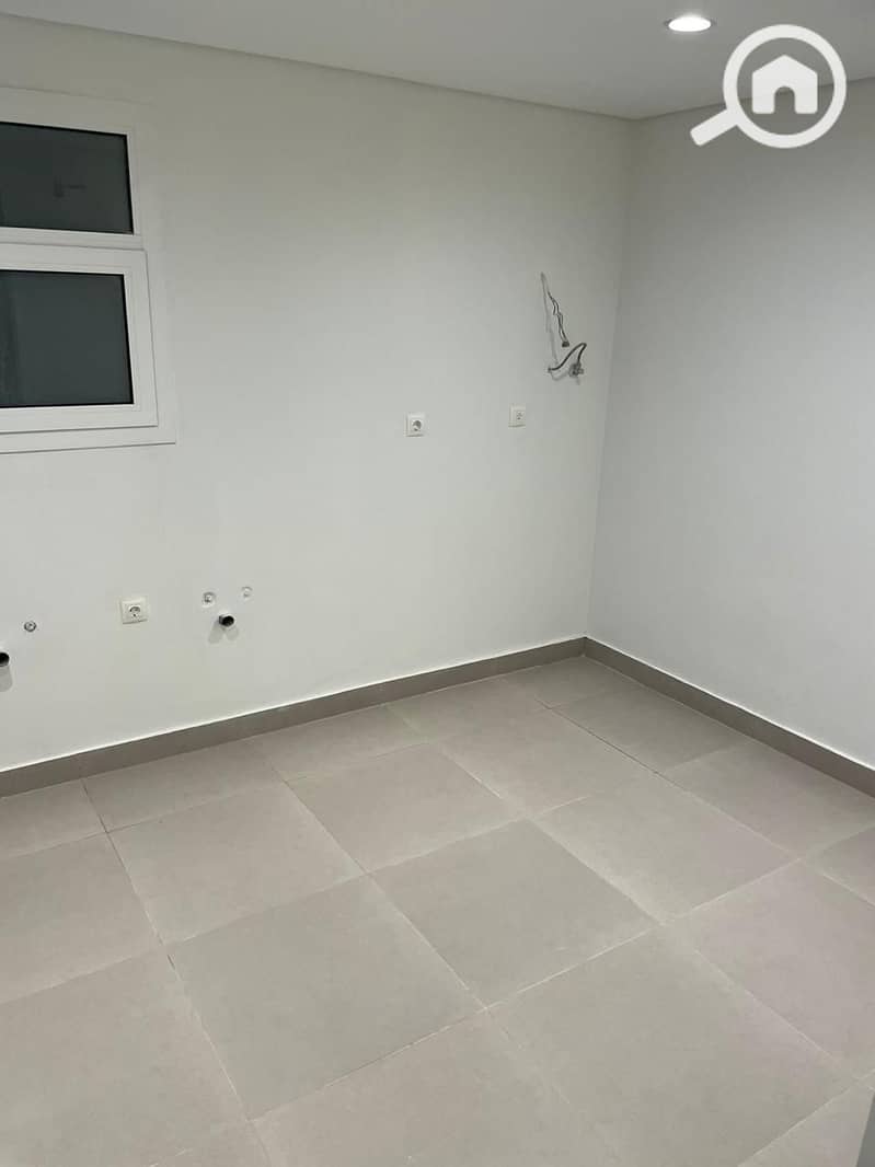 8 WhatsApp Image 2025-11-02 at 3.09. 19 PM. jpeg