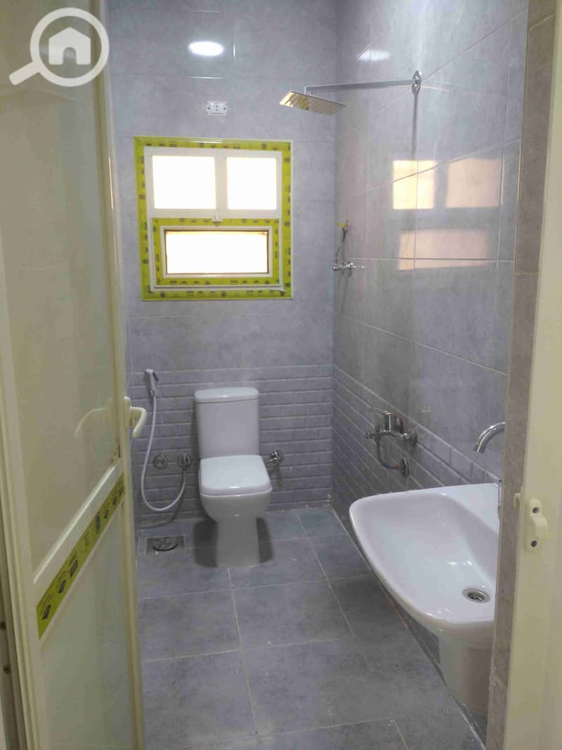 8 IMG_٢٠٢٥١١٠٢_١٤٠٦١٩_1. jpg