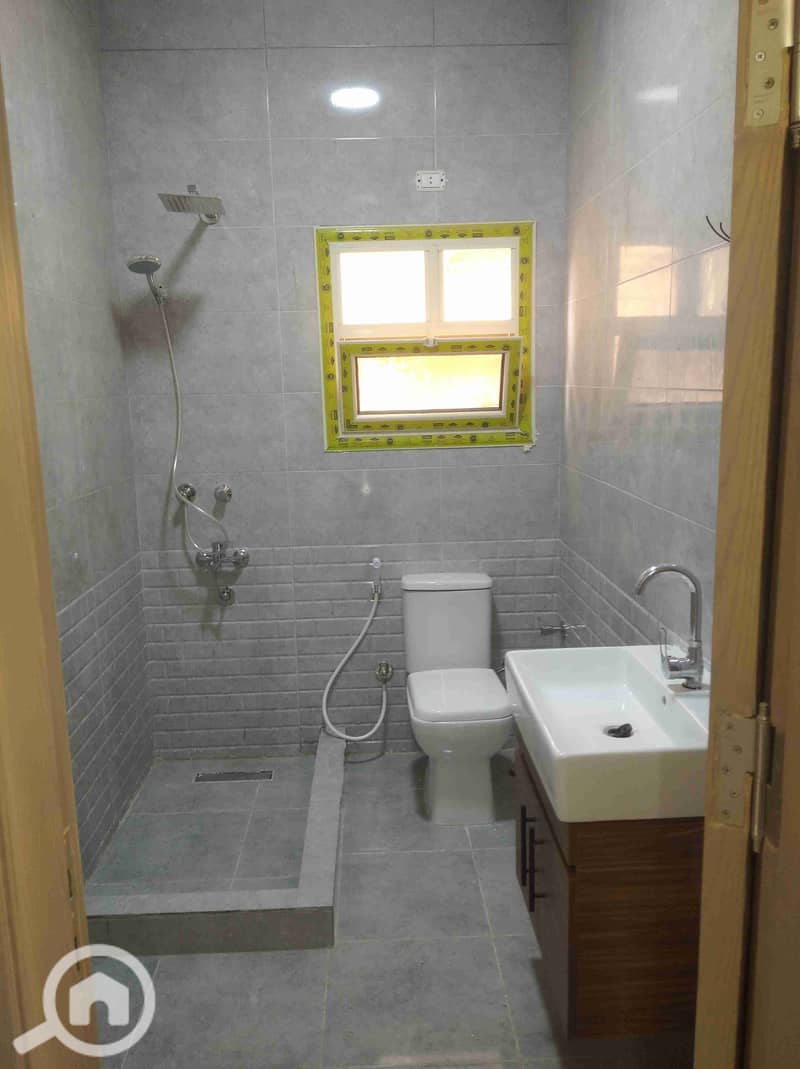 9 IMG_٢٠٢٥١١٠٢_١٤٠٦١٤. jpg