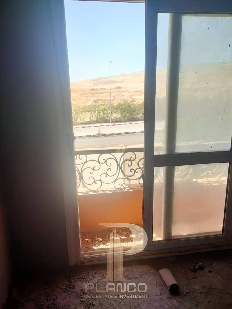 2 0faa457f-c8dc-4175-8819-a6d7388660aa. jpg