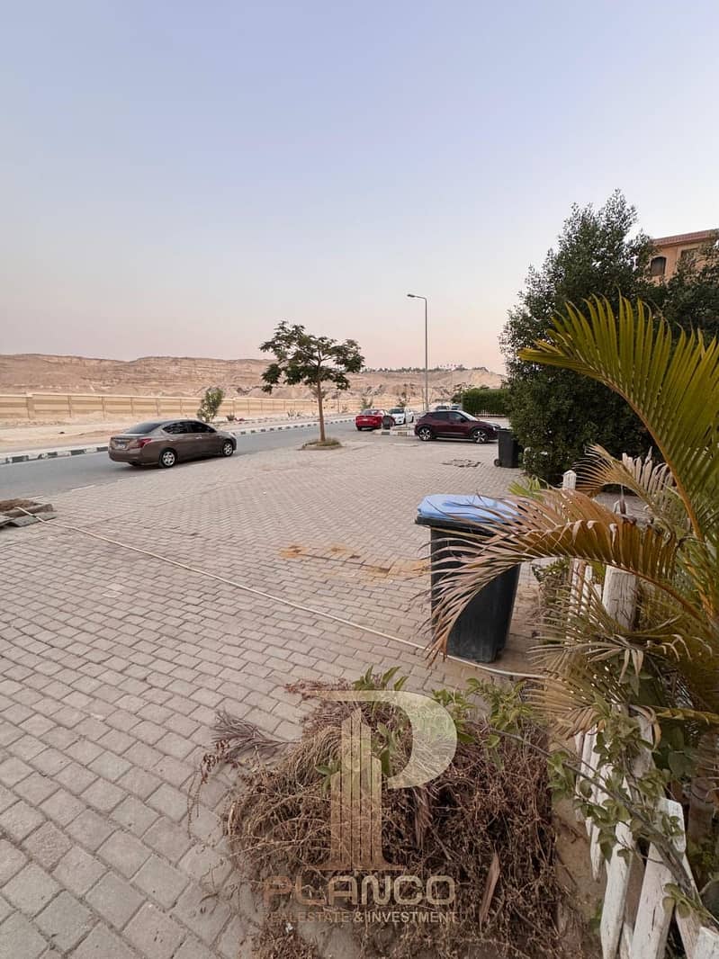 26 a367f9eb-5f3c-4888-bd1d-4c99667b2e8a. jpg