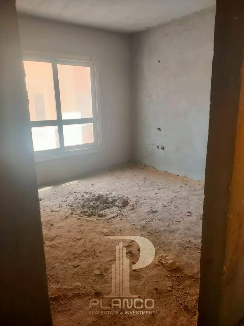 33 d70634bf-4812-49aa-b4e2-2262f8c6575f. jpg