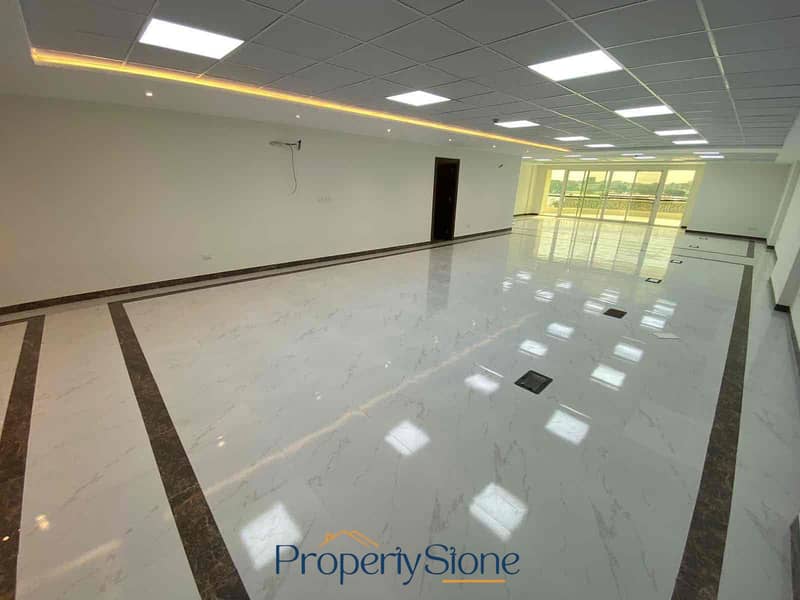 11 fc936a9c-17fd-4e65-85b5-1633be32d8db. jpg