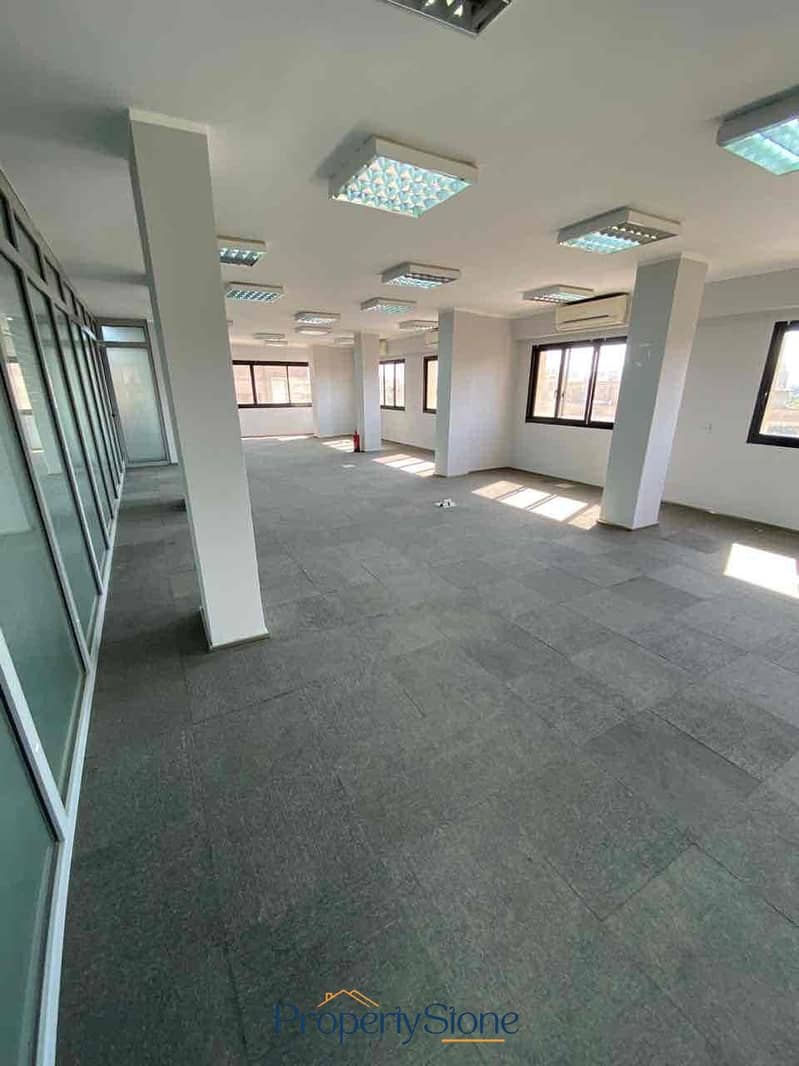 4 72e83aca-5bdb-46b1-a23d-07d191857057. jpg