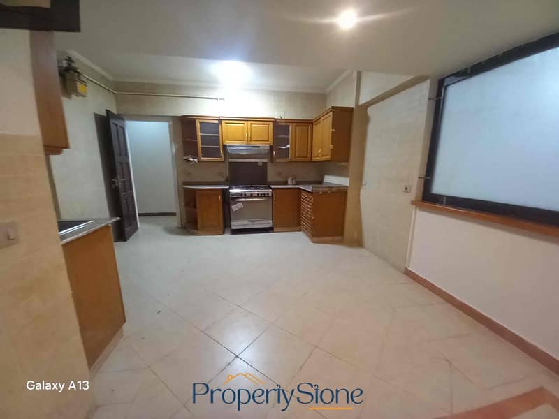 7 daf8f4c4-c42f-4354-858b-8c4a0471e8d3. jpg