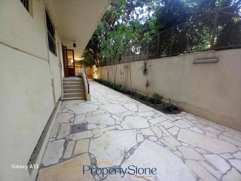 25 b117bacd-e7ff-49df-9196-ecb2250f7d4e. jpg