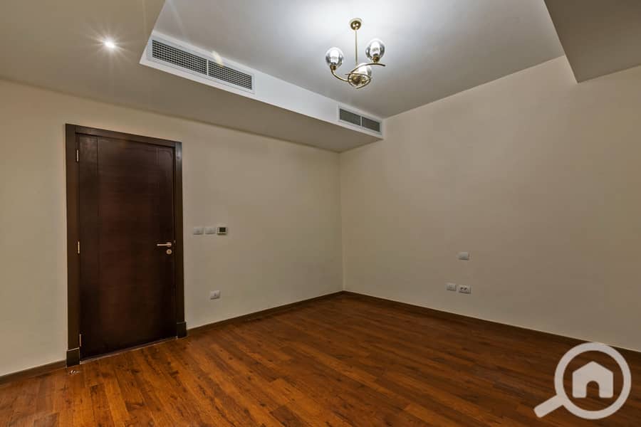 6 WhatsApp Image 2025-11-02 at 5.43. 34 PM. jpeg