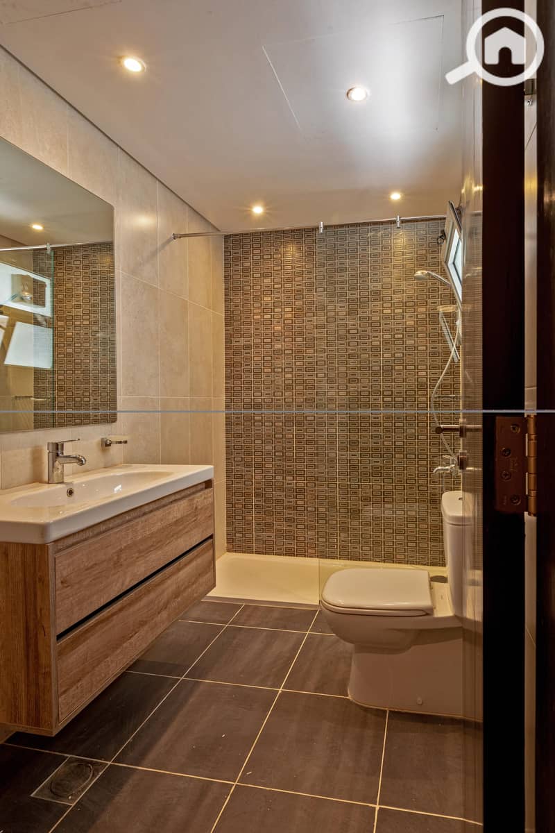 8 WhatsApp Image 2025-11-02 at 5.44. 18 PM. jpeg