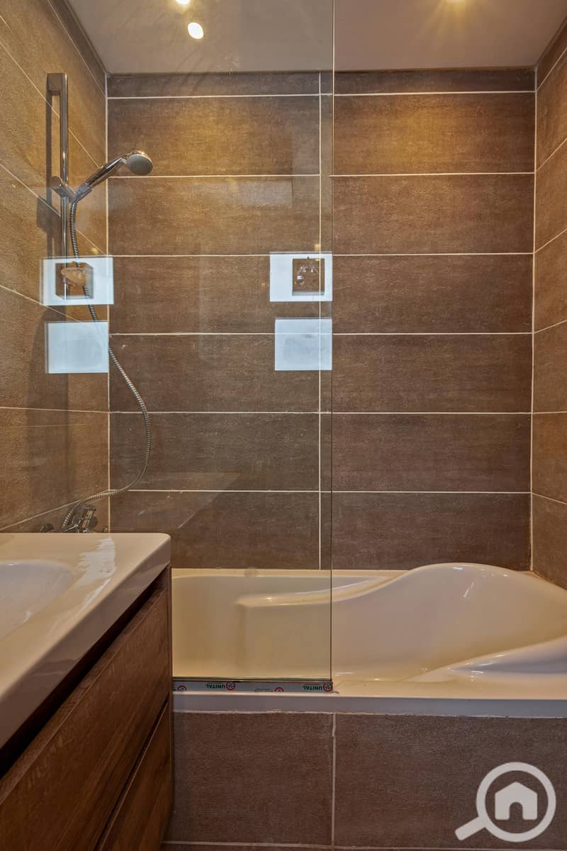 11 WhatsApp Image 2025-11-02 at 5.44. 19 PM. jpeg