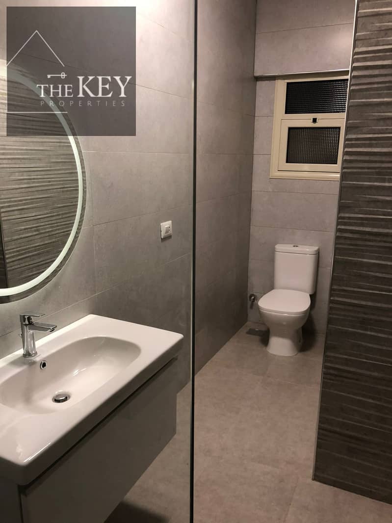 4 WhatsApp Image 2025-11-02 at 12.16. 01 PM (2). jpeg