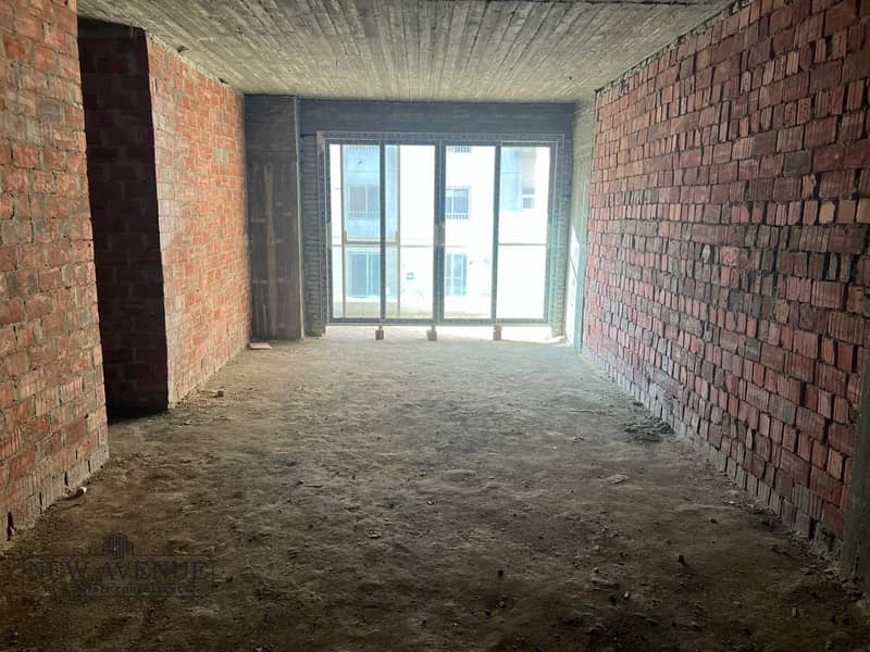 6 WhatsApp Image 2025-10-29 at 10.12. 21 PM (2). jpeg