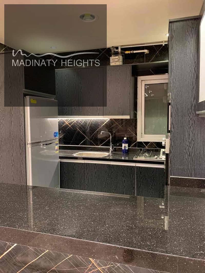 6 d87c4077-cbaa-495f-a4ee-a2b7669d4840. jpg