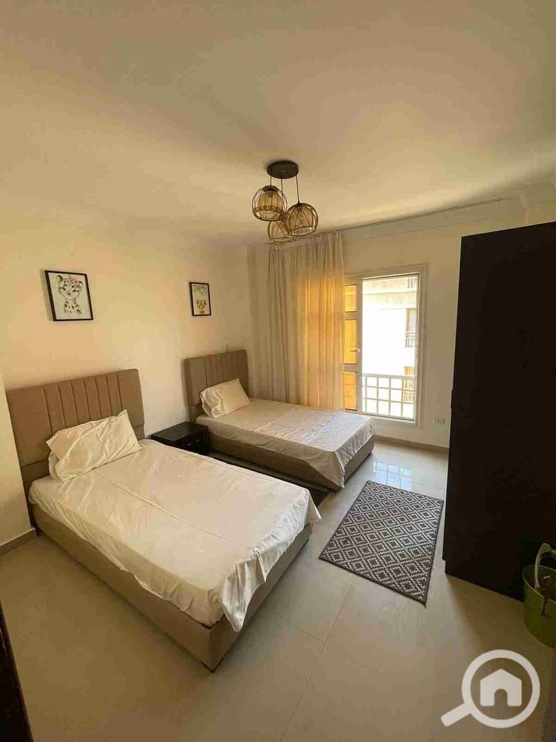 1000409859. jpg 1000409859. jpg