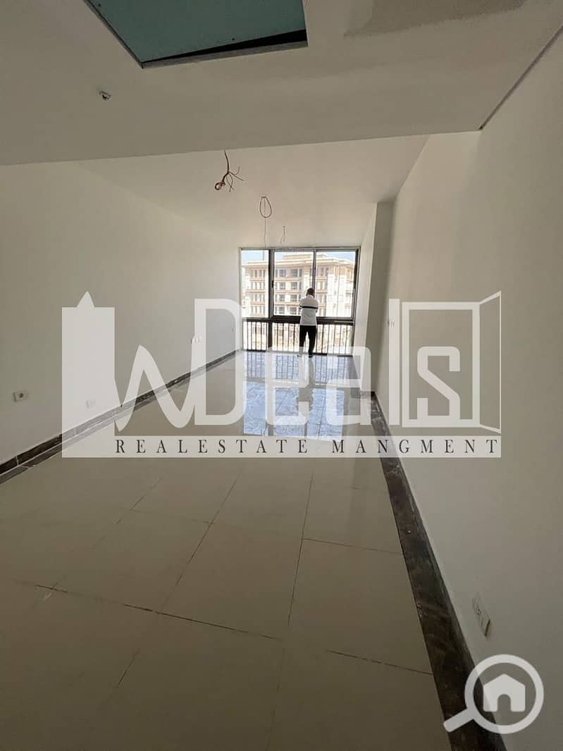 8 WhatsApp-Image-2025-11-02-at-13.41. 08. jpg