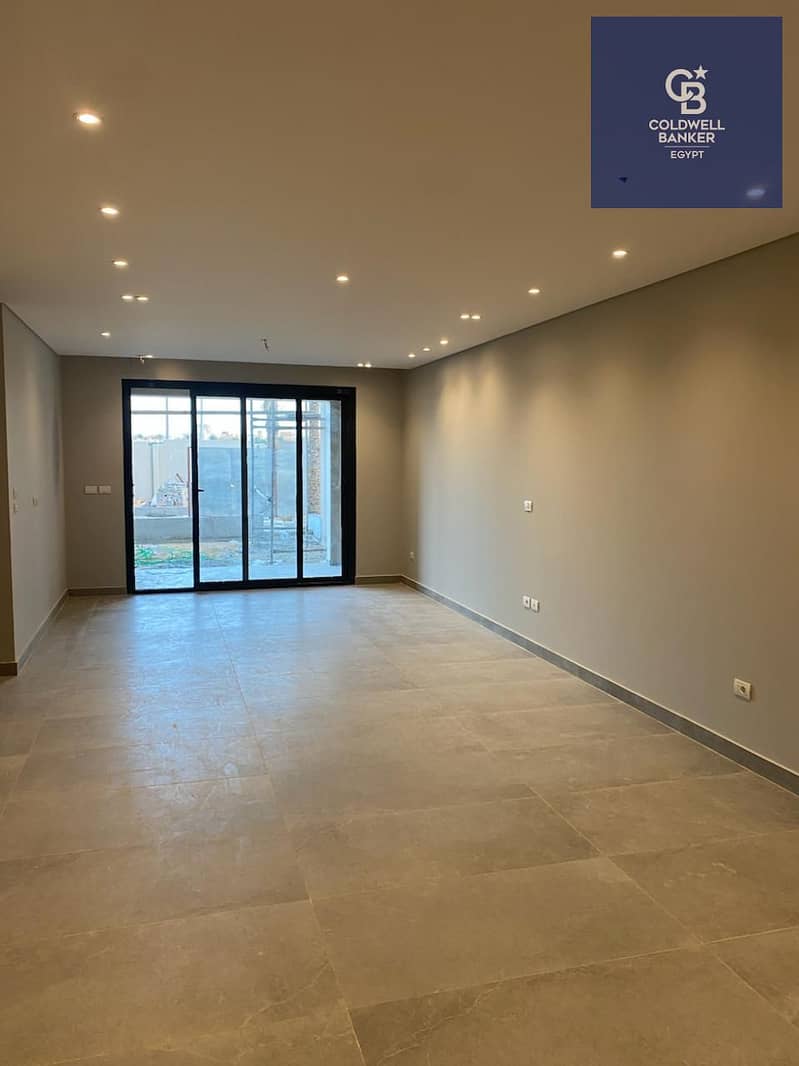 2 f0697843-9f43-4878-bf3c-f99d8e7bc90d. jpeg