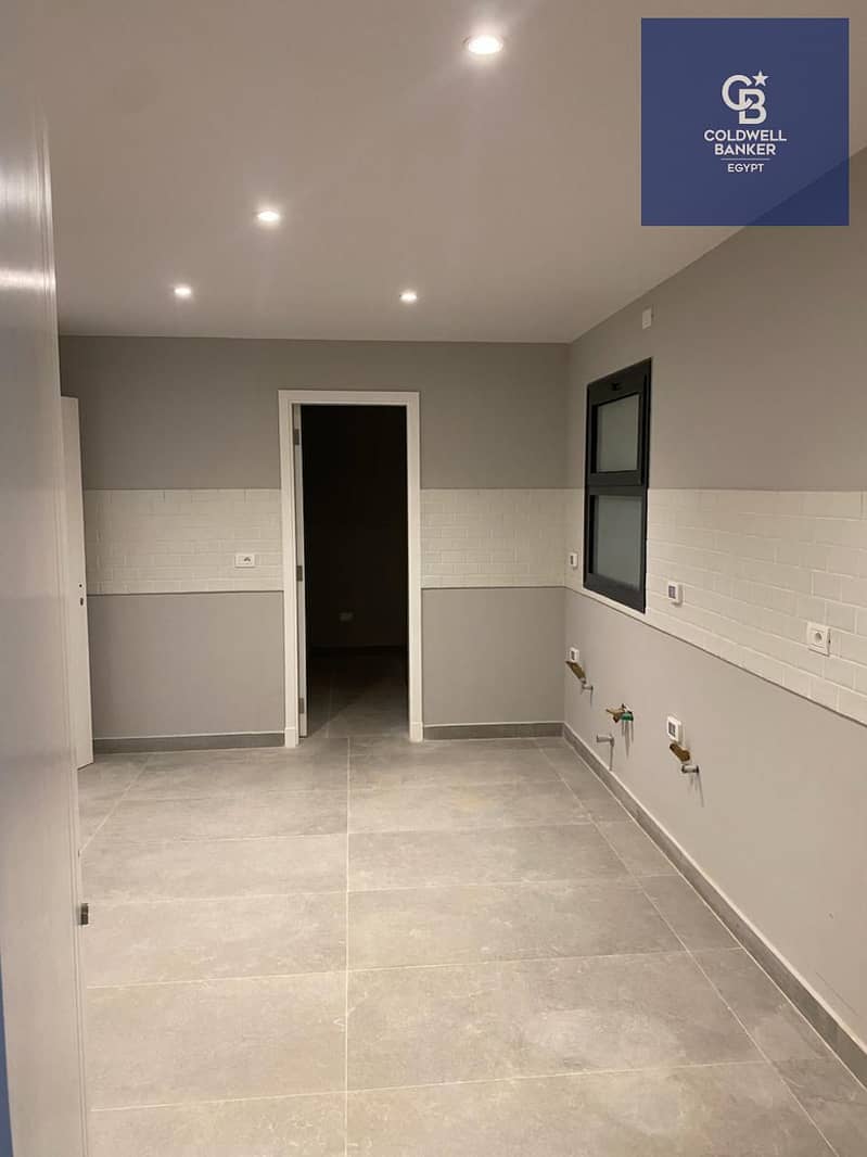 7 306d5152-7c8b-46a8-b40e-777e9d7a1464. jpeg