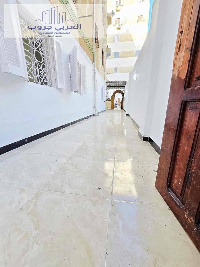 8 d08ccc30-1631-448e-a137-f206fa38cada. jpg