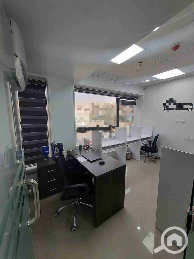 7 FB_IMG_1762103736613. jpg