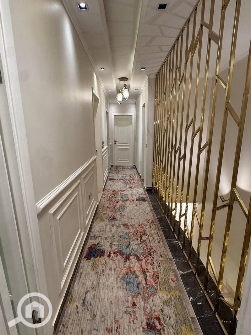 2 22577741-c6b7-431c-901e-2fbd5d31e8b4. jpeg