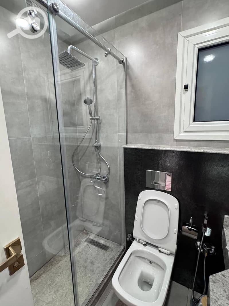 6 58ff8174-ff50-42f9-b04a-641b27a2fce0. jpeg